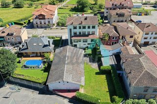 Edificio en venta en Piloña