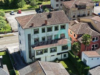 Edificio en venta en Piloña