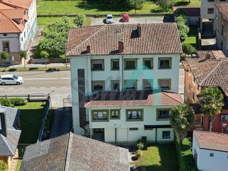 Edificio en venta en Piloña