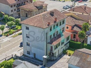 Edificio en venta en Piloña