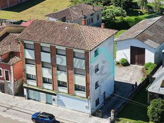 Edificio en venta en Piloña