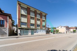 Edificio en venta en Piloña