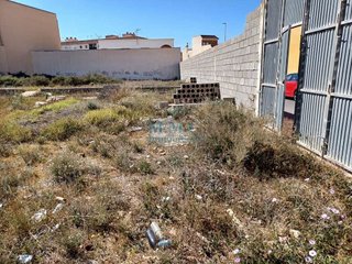 Terreno en venta en Roquetas Centro en Roquetas de Mar