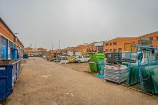 Nave industrial en venta en Camarma de Esteruelas