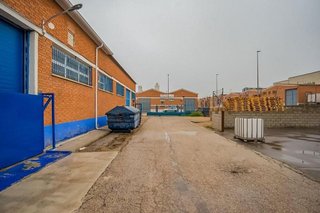 Nave industrial en venta en Camarma de Esteruelas