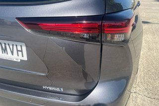 Toyota Highlander    AdvanceTecho