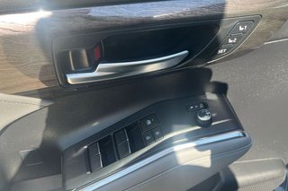 Toyota Highlander    AdvanceTecho