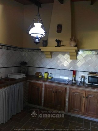 Chalet en venta en Carmona