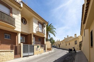 Casa pareada en venta en Cenes de la Vega