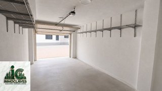 Casa adosada en venta en La Granja-La Colina-Los Pastores en Algeciras