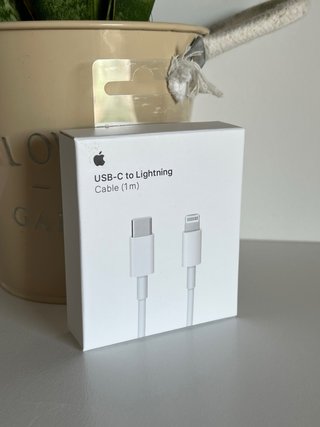 Pack iPhone 14 Cable, Cargador y Funda MagSafe