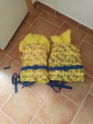 Chaleco salvavidas infantil amarillo