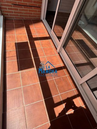 Piso en venta en Santa Cruz - Industria - Polígono Campollano en Albacete