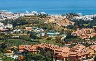 Local comercial en venta en Riviera del Sol en Mijas