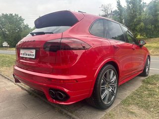 PORSCHE Cayenne GTS