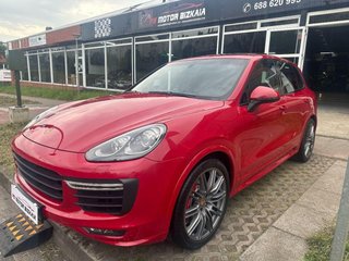PORSCHE Cayenne GTS