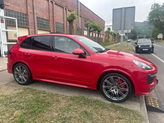 PORSCHE Cayenne GTS