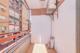 Piso en venta en Pajaritos - Plaza de Toros en Granada