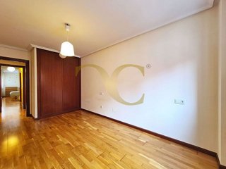 Piso en venta en El Llano en Gijón