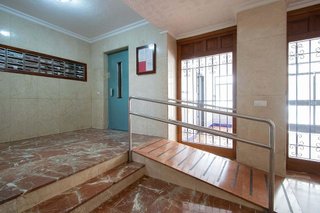 Piso en venta en Tres Huertas - El Torrejón - El Cerezo en Sevilla