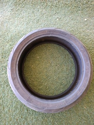 Cubierta de moto Michelin pilop power 180/55zp17