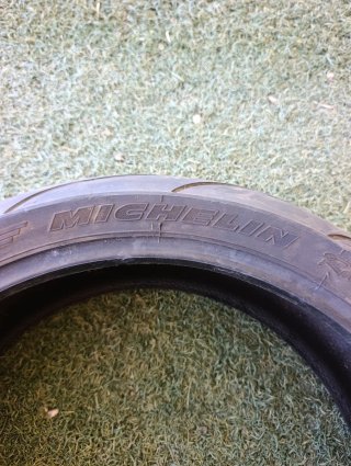 Cubierta de moto Michelin pilop power 180/55zp17
