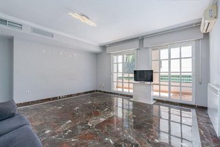 Piso en venta en Bola de Oro - Serrallo en Granada