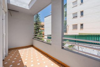 Piso en venta en Bola de Oro - Serrallo en Granada