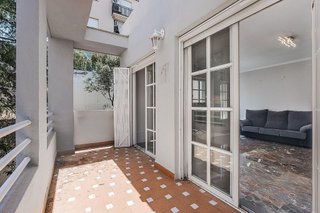 Piso en venta en Bola de Oro - Serrallo en Granada