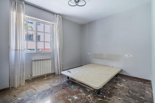 Piso en venta en Bola de Oro - Serrallo en Granada