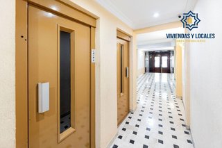 Piso en venta en Camino de Ronda - Rosaleda en Granada