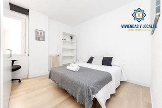 Piso en venta en Camino de Ronda - Rosaleda en Granada