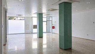 Local comercial en venta en Arenal - La Pólvora en Dos Hermanas
