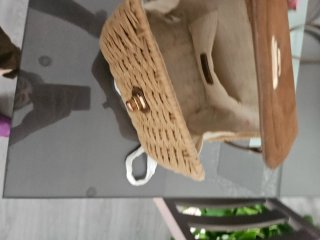 Bolso de mano tejido beige y marrón