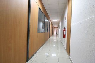 Oficina en alquiler en La Clota - Zona industrial en Cerdanyola del Vallès