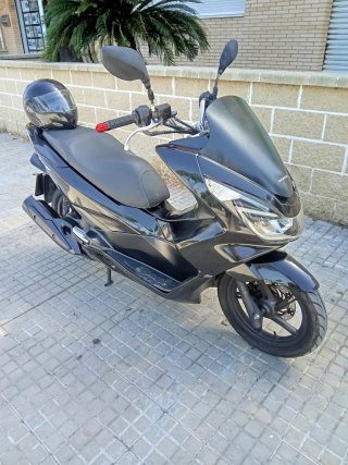 Honda PCX 125 Negra