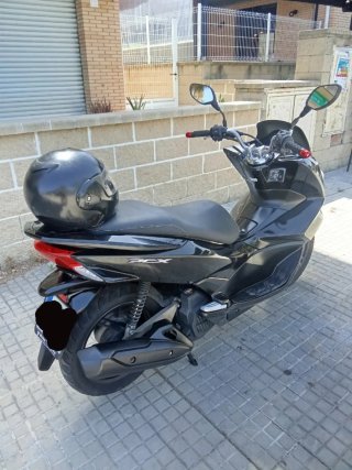 Honda PCX 125 Negra