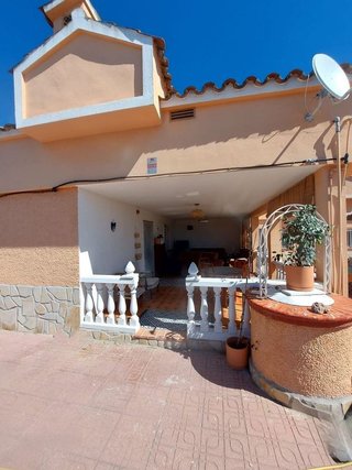 Chalet en alquiler en Este en Castellón de la Plana