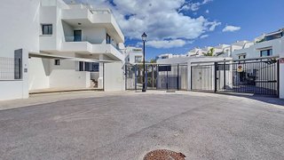 Casa adosada en alquiler en Zona Sohail en Fuengirola