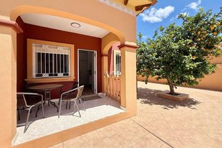Casa pareada en alquiler en La Siesta - El Salado - Torreta en Torrevieja