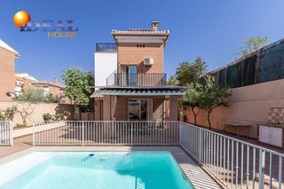 Chalet en venta en Huétor Vega