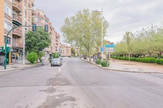 Local comercial en venta en Pajaritos - Plaza de Toros en Granada