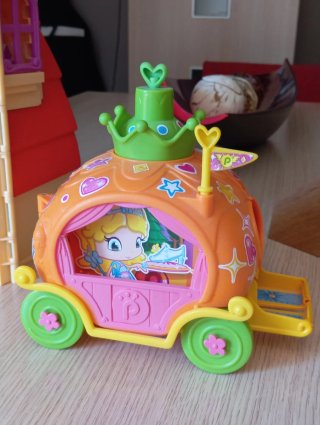 Casa y Carroza Cuentos Pin y Pon