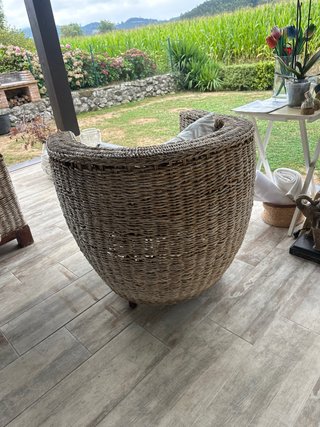Sofá y butaca de jardín beige