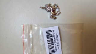 Colgante de caballo plateado