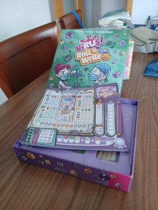 Virus! Roll & Write [sin precinto, nuevo]