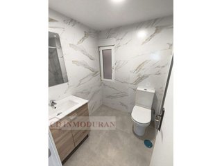 Piso en venta en Juan XXIII en Alicante
