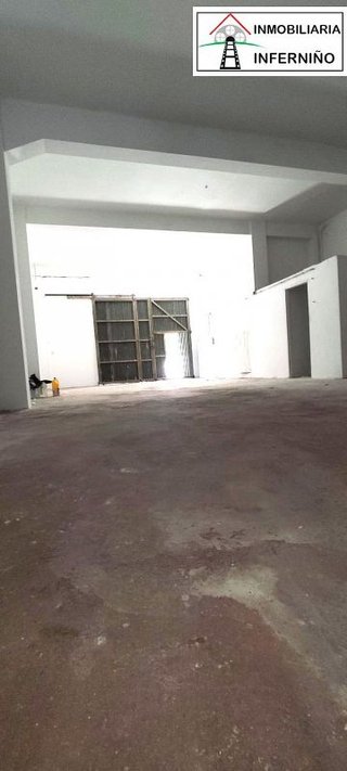 Local comercial en venta en Porta Nova en Ferrol