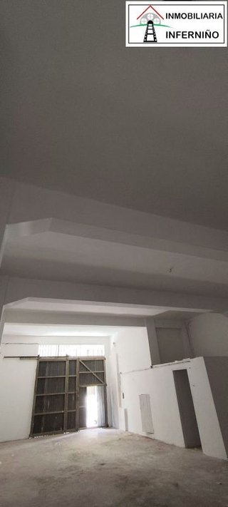Local comercial en venta en Porta Nova en Ferrol