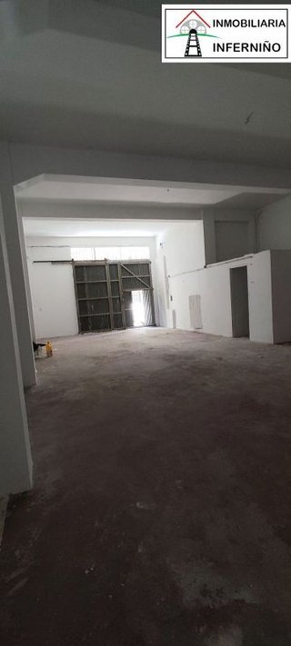 Local comercial en venta en Porta Nova en Ferrol